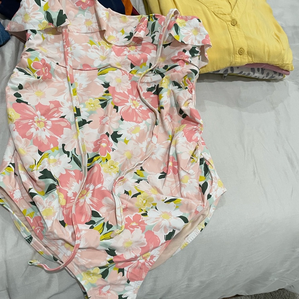 9pc maternity bundle - Picture 13 of 16